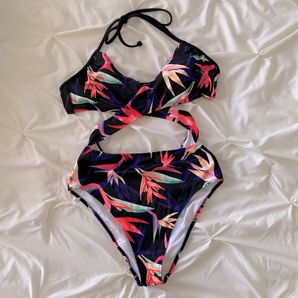 PINK Victoria's Secret Other - NWOT VS Pink One Piece